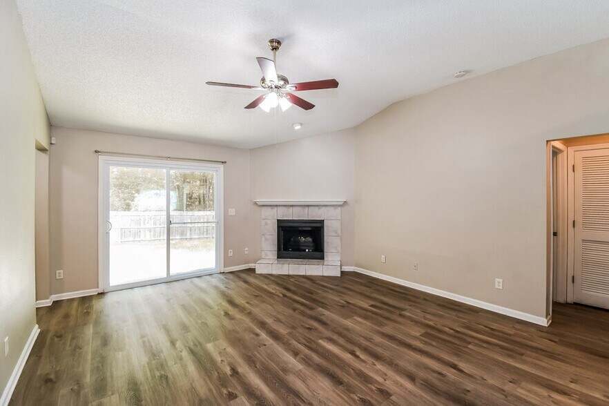 Building Photo - 7529 Saundersville Ct