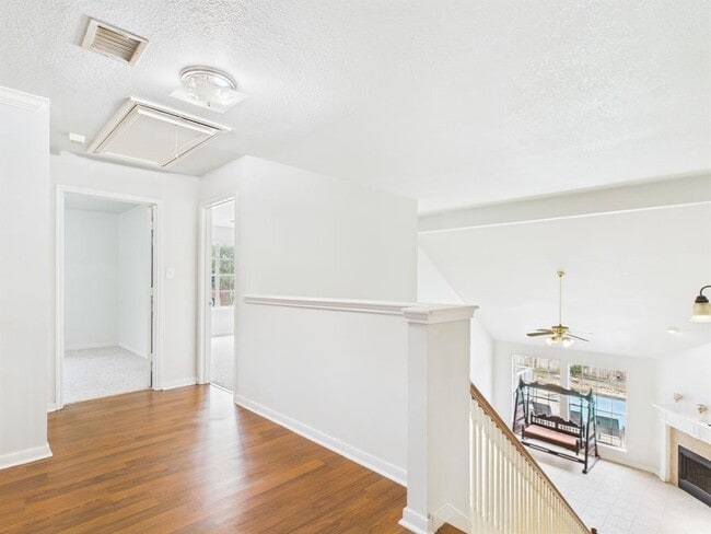 Building Photo - 27116 Monarch Woods Dr