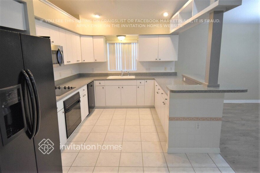 Building Photo - 660 Anclote Dr