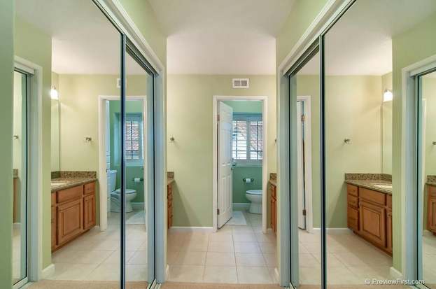 Building Photo - 16232 Avenida Venusto