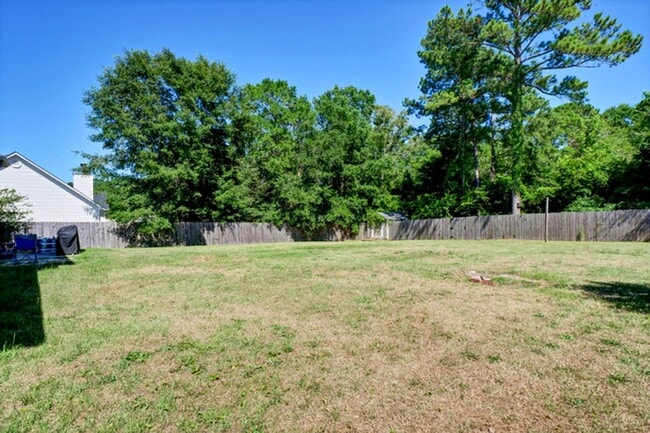Building Photo - 134 Lawndale Ln