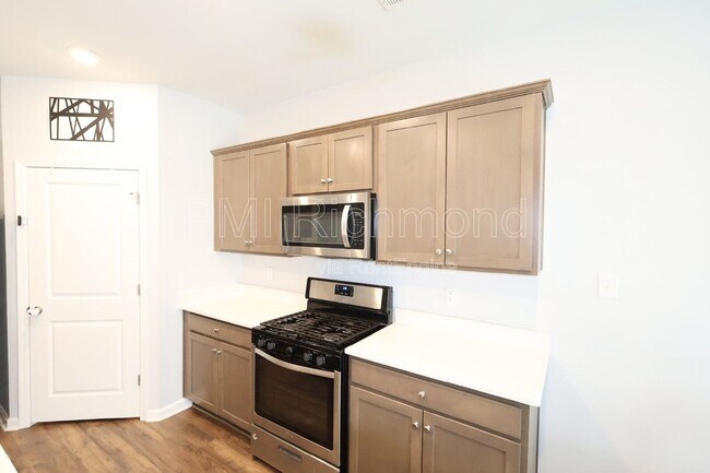 Building Photo - 5918 Brailen Dr