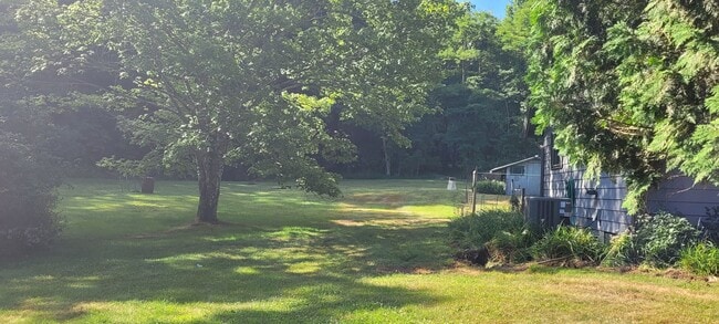 Building Photo - 203 Church Hollow Rd