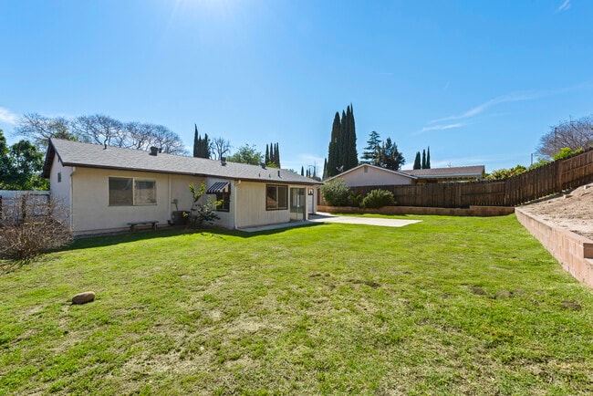 Building Photo - 14773 Stanford St