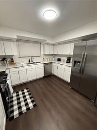 Building Photo - 2036 NE 21st Ave