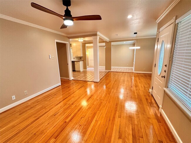 Building Photo - 4037 Woodfox St