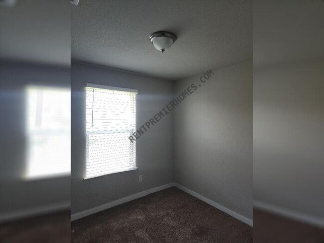 Building Photo - 4225 Andrea Ln