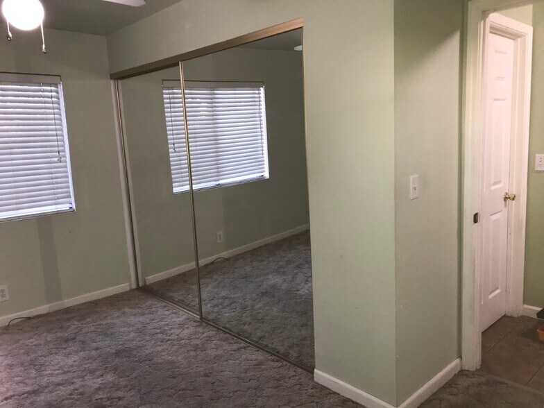 Bedroom 1 - 852 Kellogg Ave