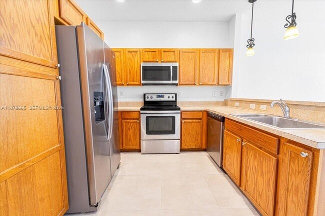 Building Photo - 21007 NW 14th Pl