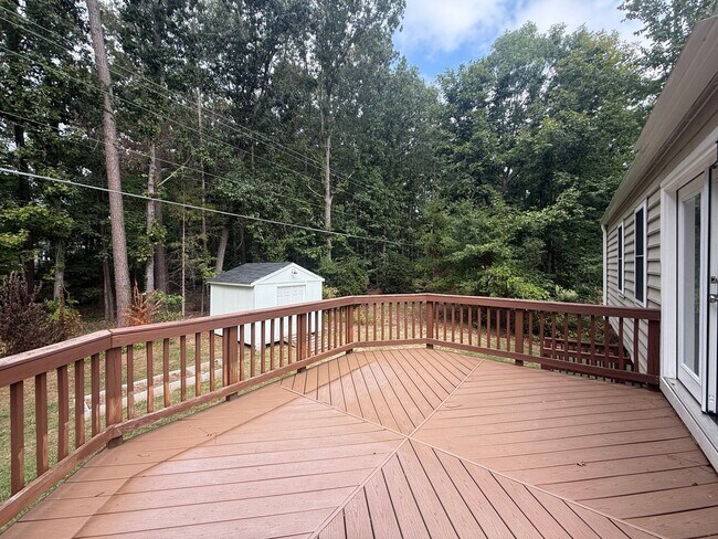 Building Photo - 3610 Rawdon Dr