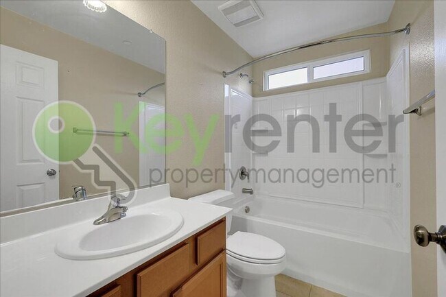 Building Photo - 1444 Eaglesfield Ln