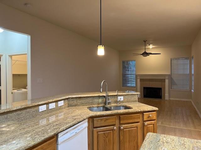 Building Photo - 2016 Knights Ct