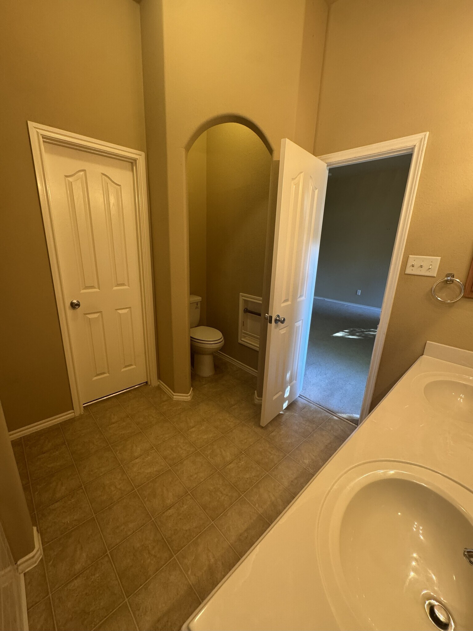 Master Bath - 1413 Eufemia Dr