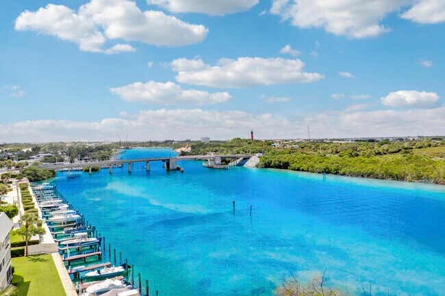 Building Photo - 375 S Beach Rd