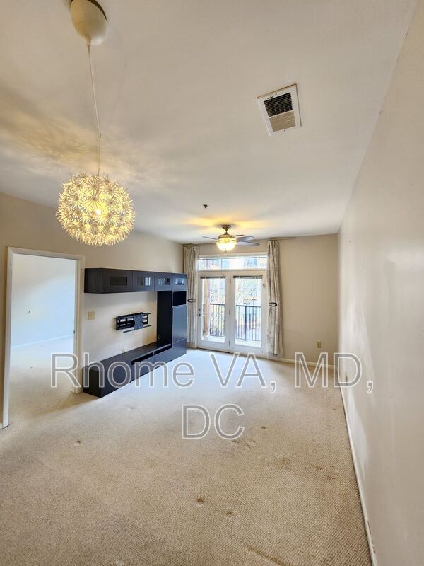 Building Photo - 1201 East-West Hwy