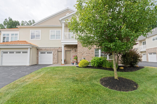 Primary Photo - 108 Valley Pointe Dr