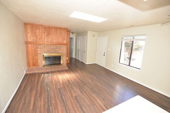 Building Photo - 1150 Ocean Pebbles Way