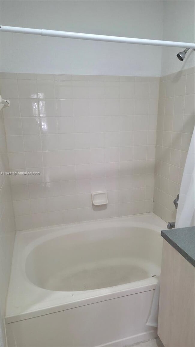 Building Photo - 2101 Belmont Ln