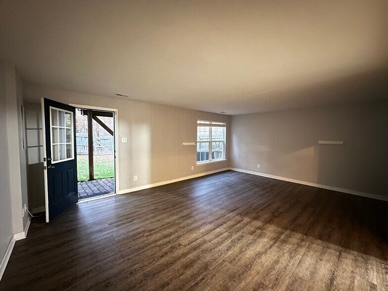 Building Photo - 11477 Abbots Cross Ln