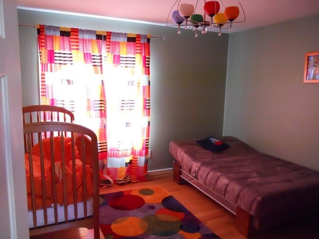 Building Photo - 10040 Stonemill Rd