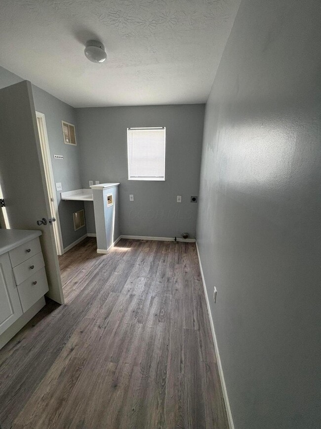 Building Photo - 5173 Aquila Dr