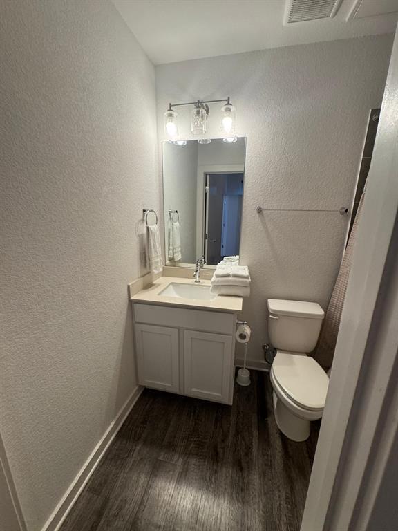 Building Photo - 680 Naumann Dr