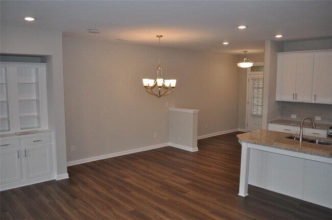 Building Photo - 1345 Endicott Ct