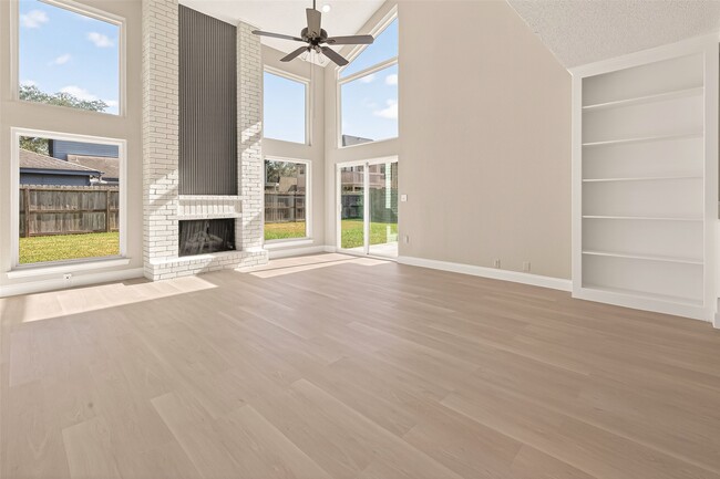 Building Photo - 1709 Coles Farm Dr