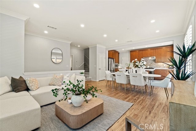 Building Photo - 111 Thornhurst