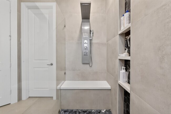 Building Photo - 21642 Laggan Clf Ln