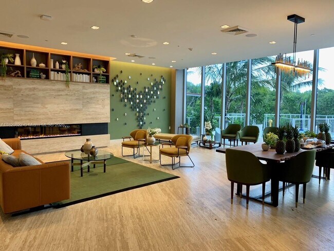 Building Photo - 16385 Biscayne Blvd