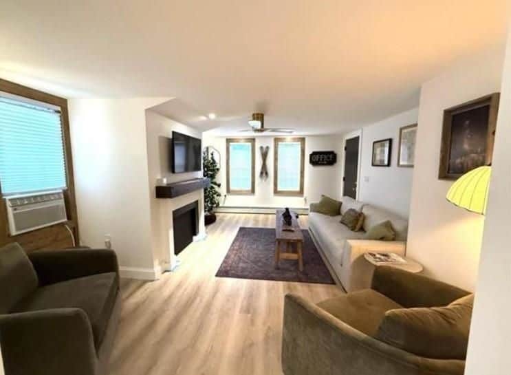 Building Photo - 2895 White Mountain Hwy