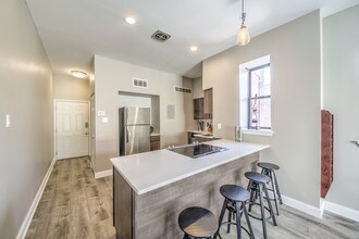 Building Photo - 3633 McRee Ave