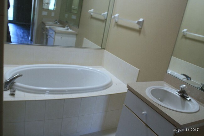 Building Photo - 7505 Wimpole Dr