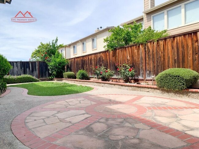 Building Photo - 4016 Lylewood Ct