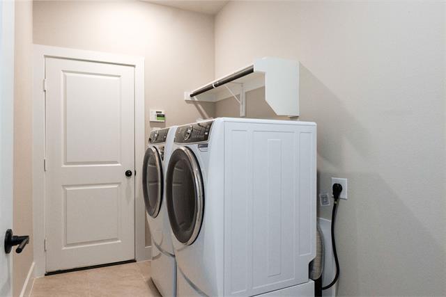 Building Photo - 1817 Hidden Crk Dr