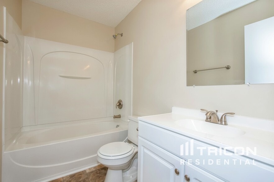 Building Photo - 8810 Michaw Ct