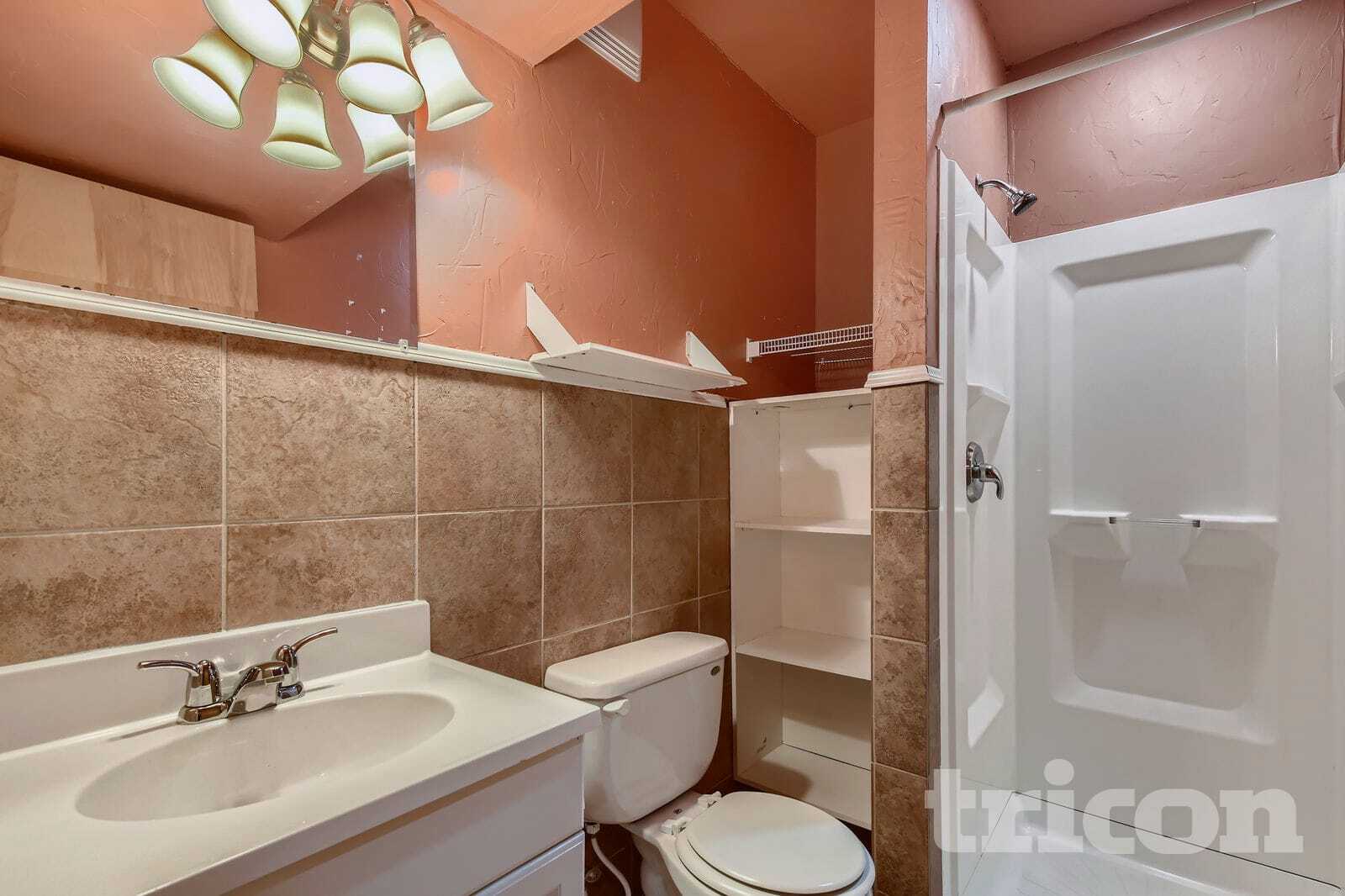 Building Photo - 2207 Raspberry Ct