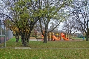 Building Photo - 21W284 Tee Ln