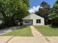 Building Photo - 2207 W 41st St