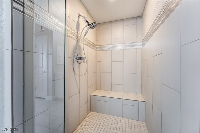 Building Photo - 2555 Hampton Rd