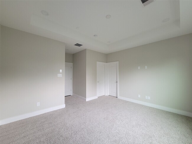 Building Photo - 8014 Huntington Spgs Ln