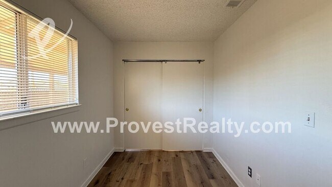 Building Photo - 12780 Redwing Rd