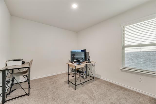 Building Photo - 2506 Kingfisher St