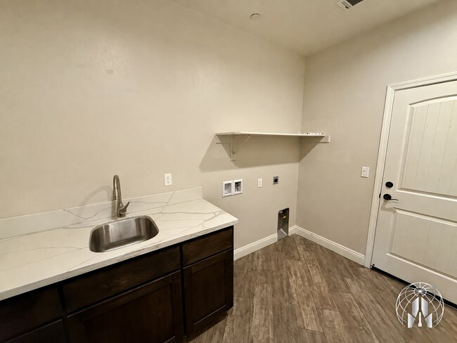 Building Photo - 5121 Anaconda Ave