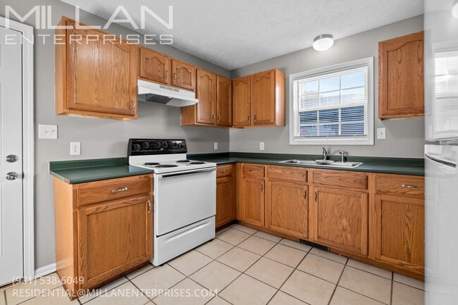 Building Photo - 101 Stacker Dr