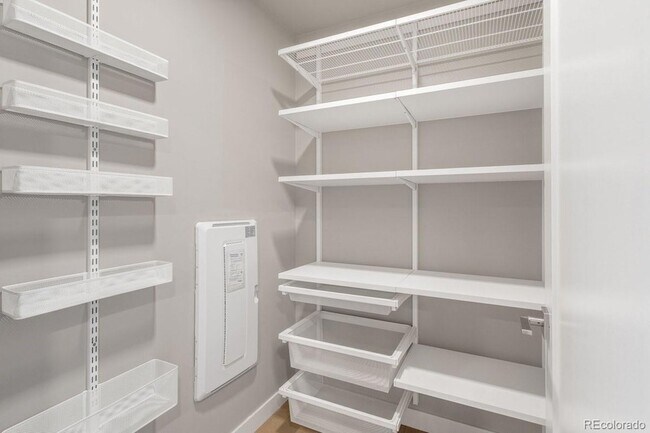 Building Photo - 1515 Julian St