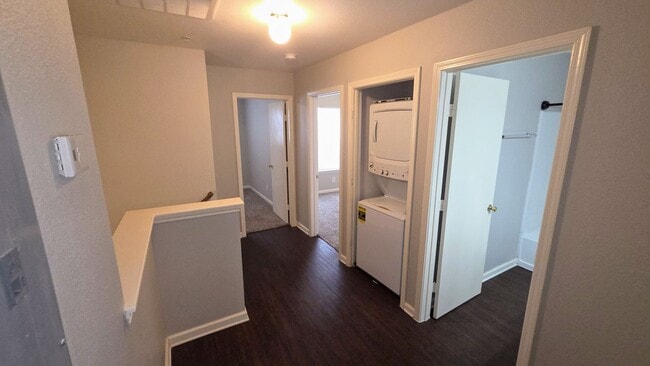 Building Photo - Converse, TX! 3 Bedroom 2.5 Bath Townhome