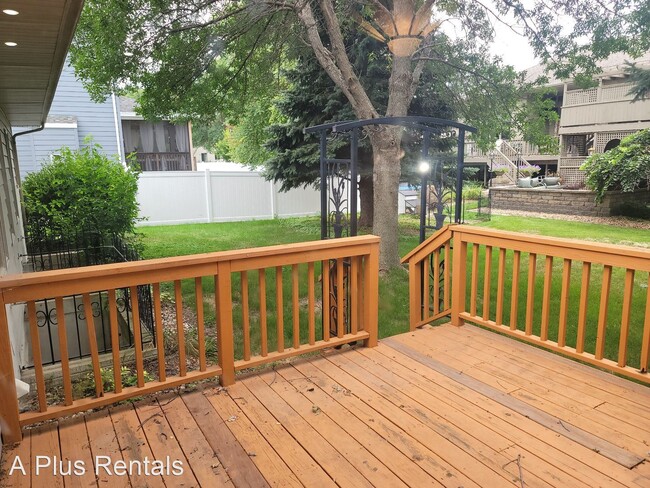 Building Photo - 4 br, 3 bath House - 7301 S Russet Drive