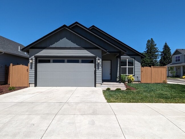 Building Photo - Beautiful 3bed/2bath home in Springfield!